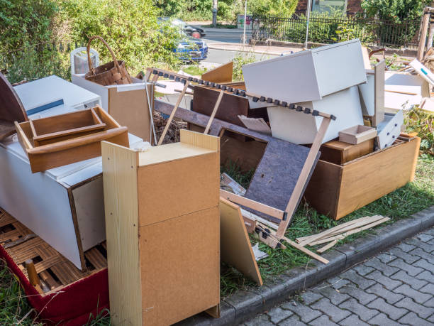 Best Yard Waste Removal  in Chadron, NE